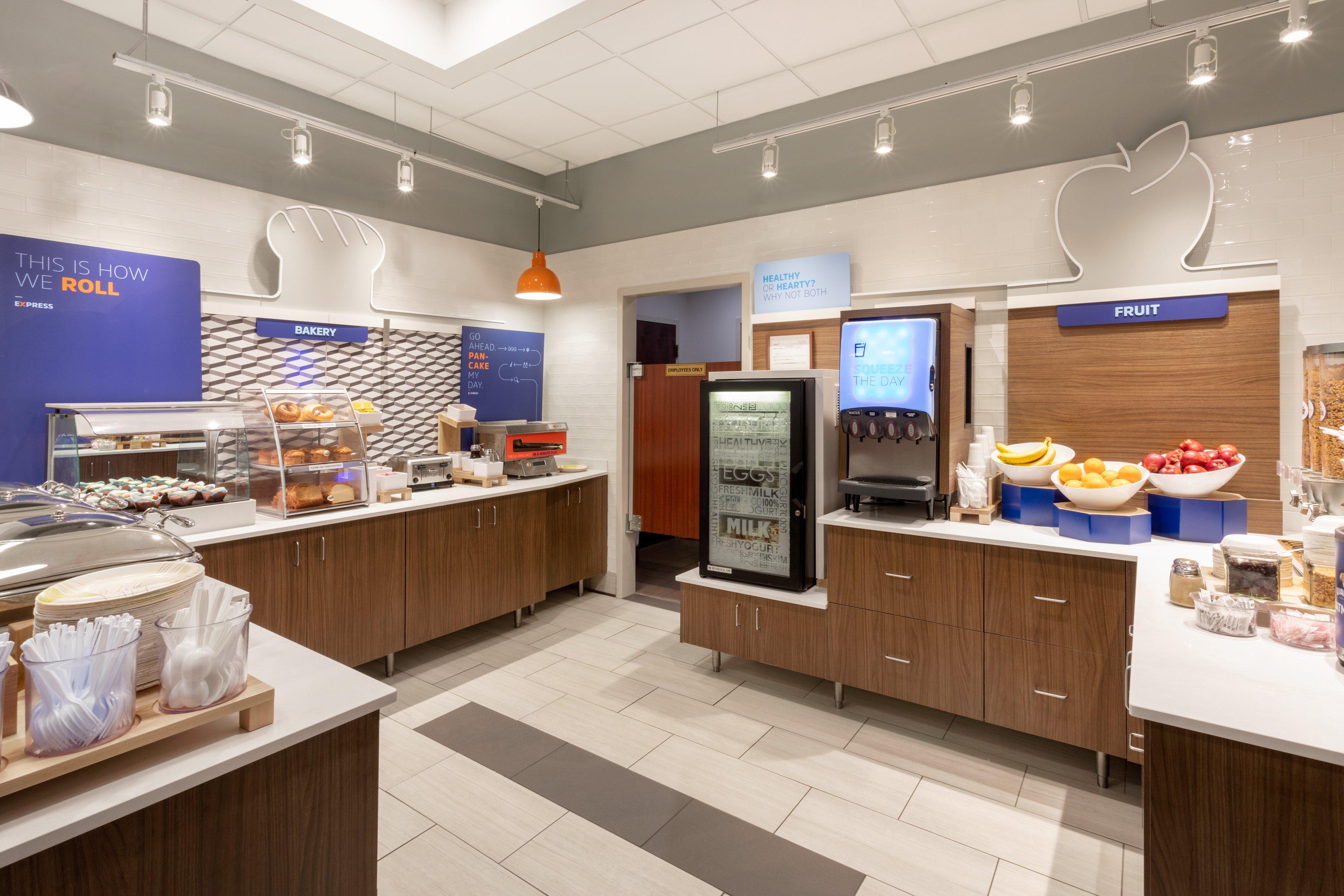 Holiday Inn Express Hotel & Suites Minneapolis-Downtown Convention Center By Ihg Exterior photo