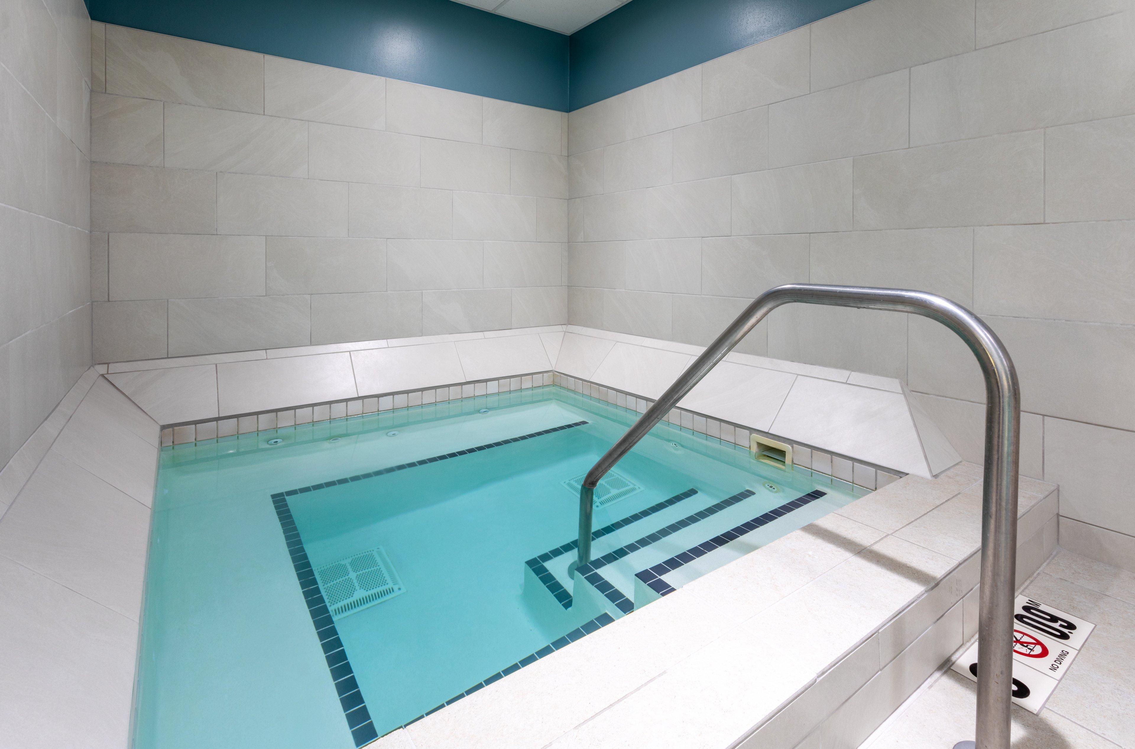 Holiday Inn Express Hotel & Suites Minneapolis-Downtown Convention Center By Ihg Exterior photo