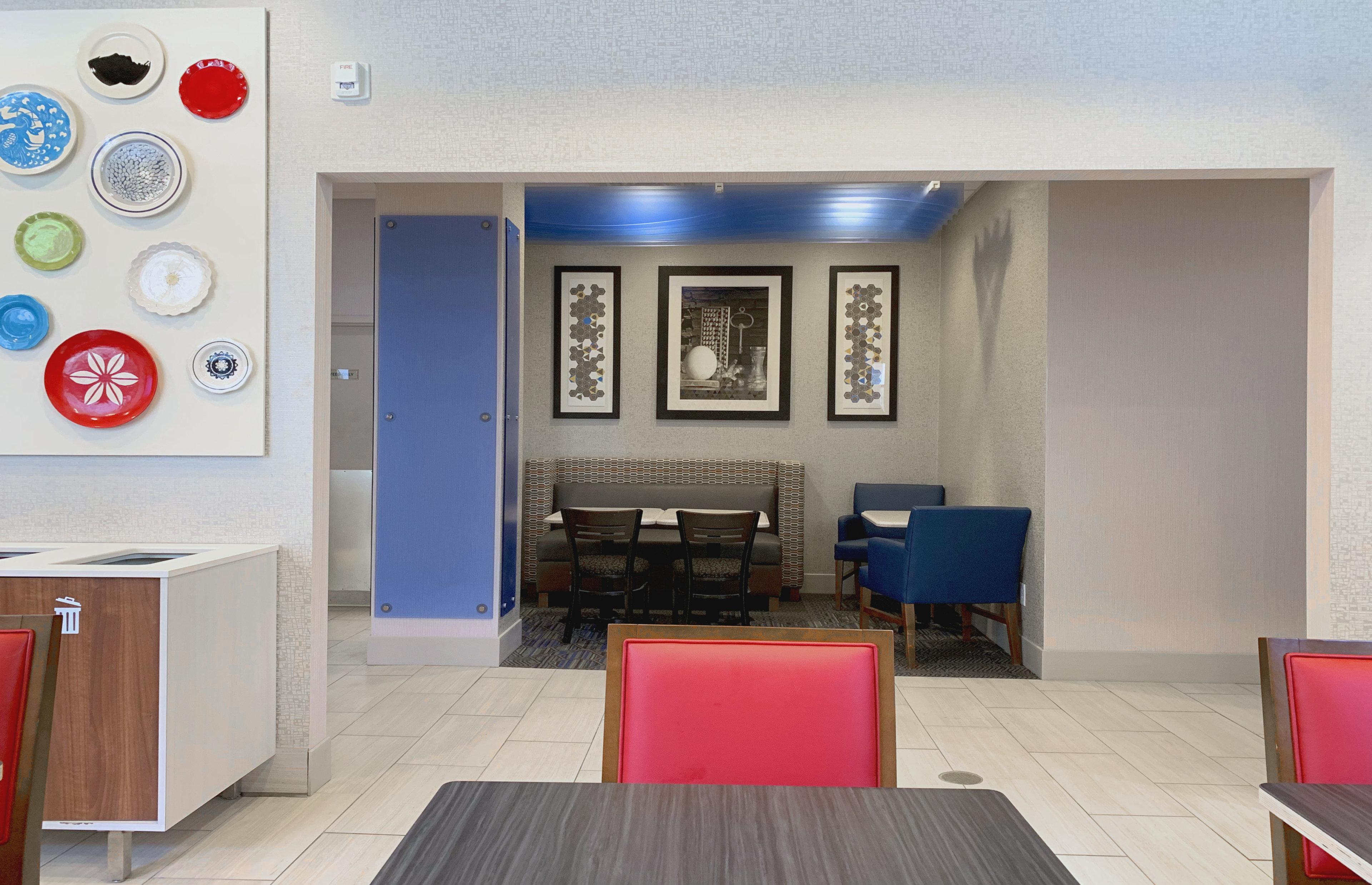 Holiday Inn Express Hotel & Suites Minneapolis-Downtown Convention Center By Ihg Exterior photo