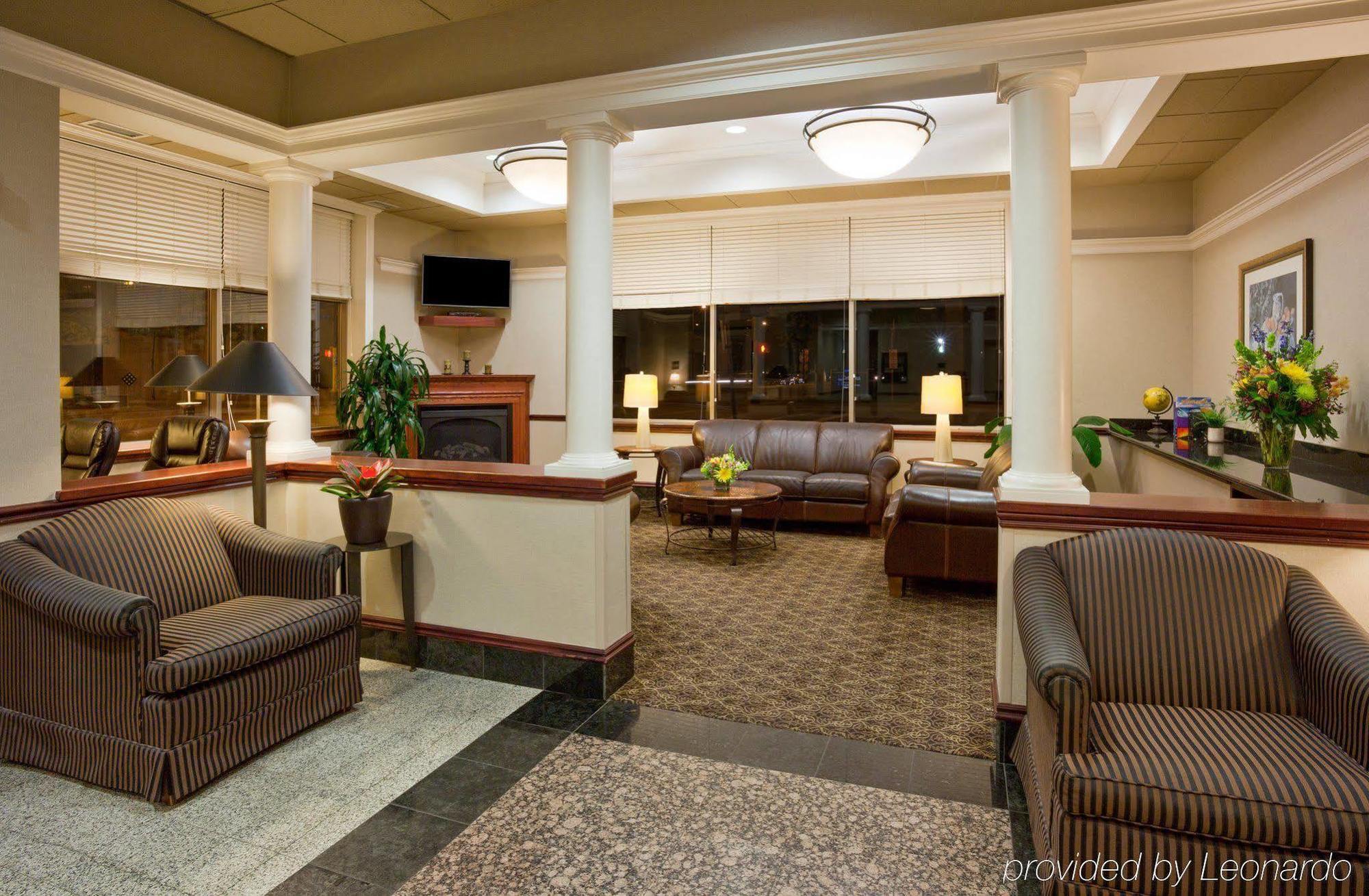 Holiday Inn Express Hotel & Suites Minneapolis-Downtown Convention Center By Ihg Exterior photo