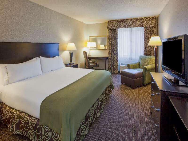 Holiday Inn Express Hotel & Suites Minneapolis-Downtown Convention Center By Ihg Exterior photo