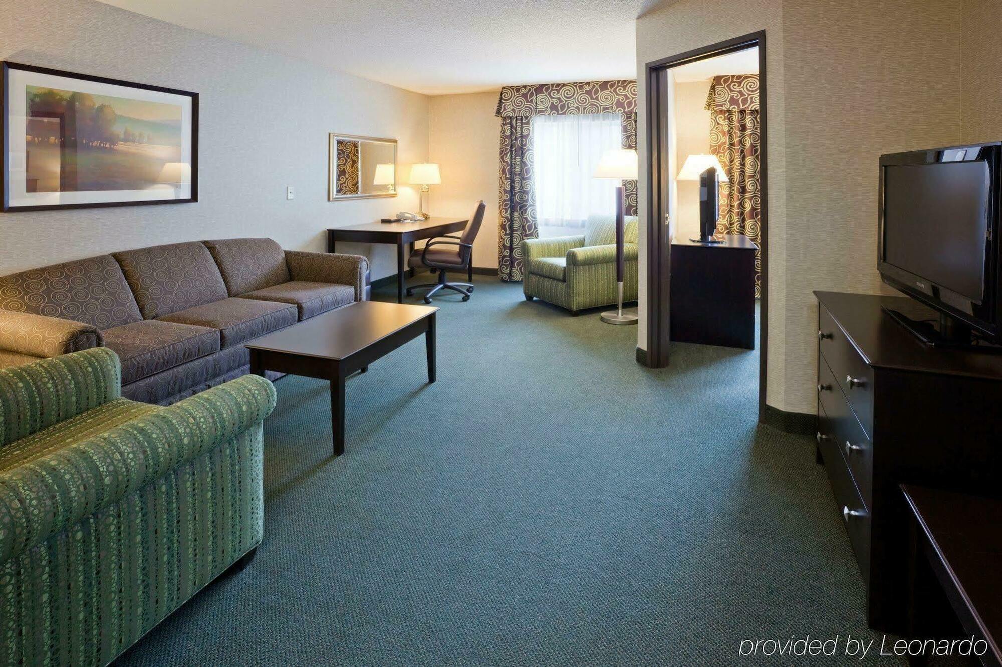 Holiday Inn Express Hotel & Suites Minneapolis-Downtown Convention Center By Ihg Exterior photo