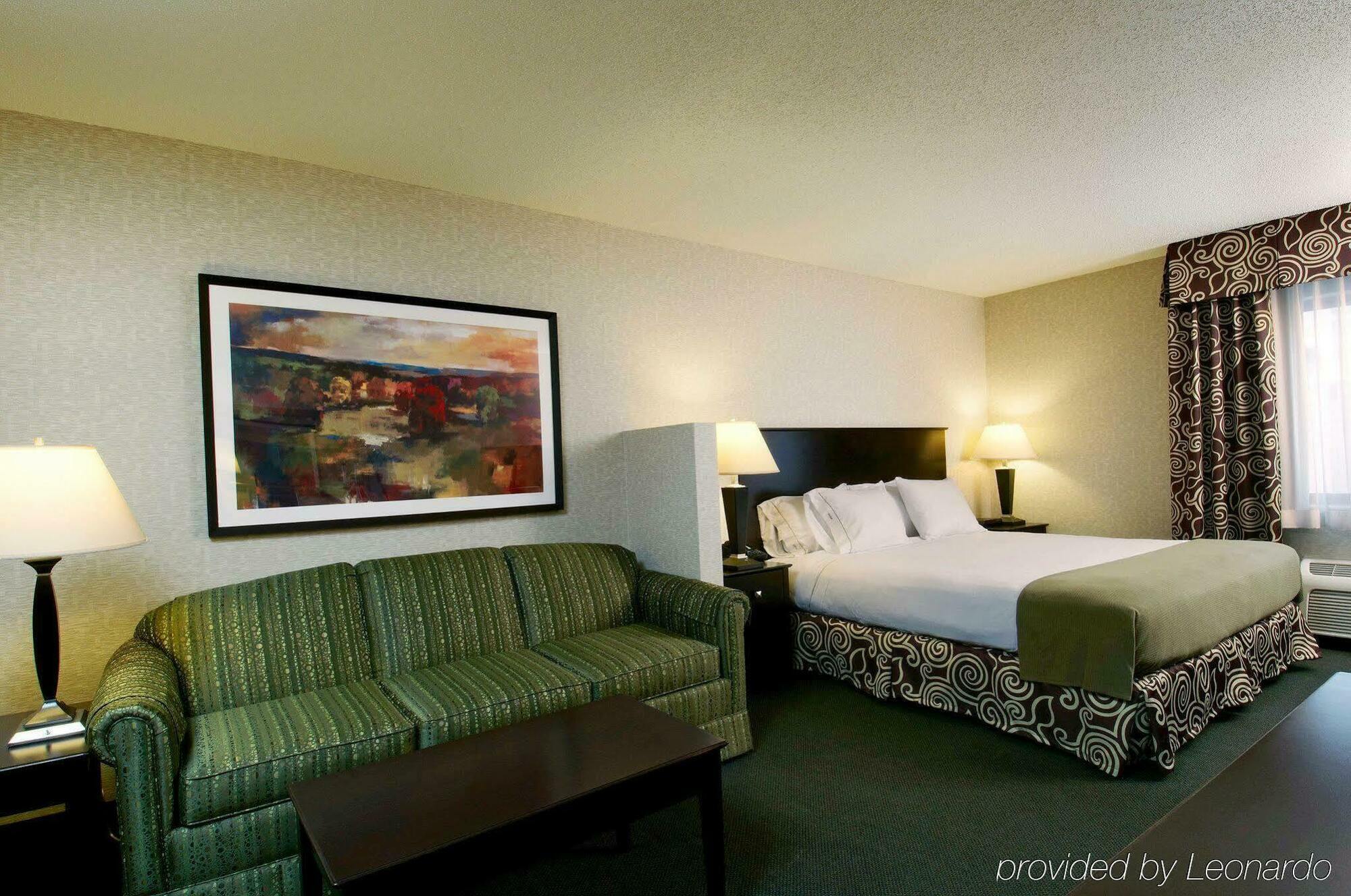 Holiday Inn Express Hotel & Suites Minneapolis-Downtown Convention Center By Ihg Exterior photo