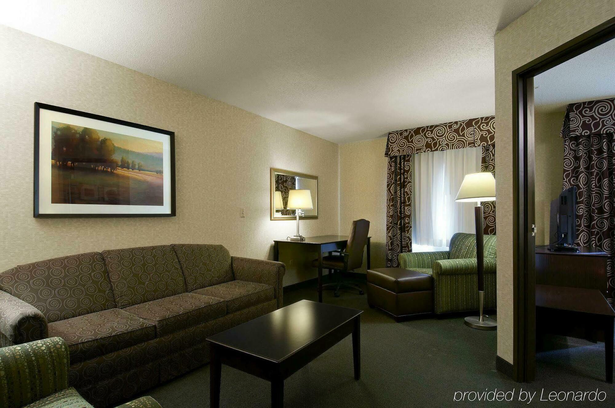 Holiday Inn Express Hotel & Suites Minneapolis-Downtown Convention Center By Ihg Exterior photo